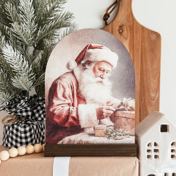 Knotty Design Co Holiday Arch