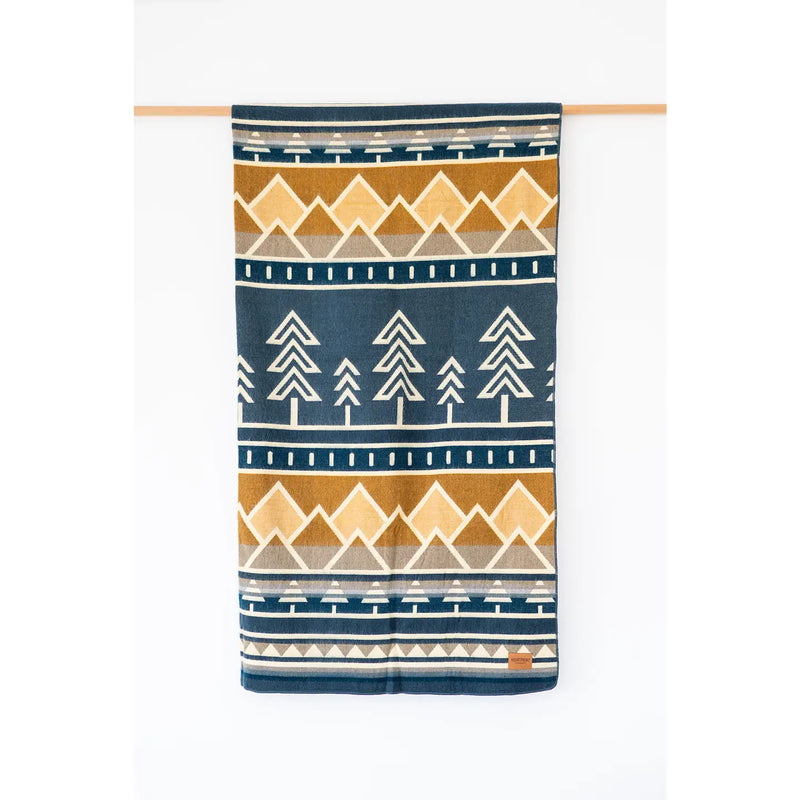 Heartprint Threads Throw Blanket