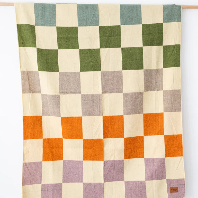 Heartprint Threads Colour Grid Throw Blanket